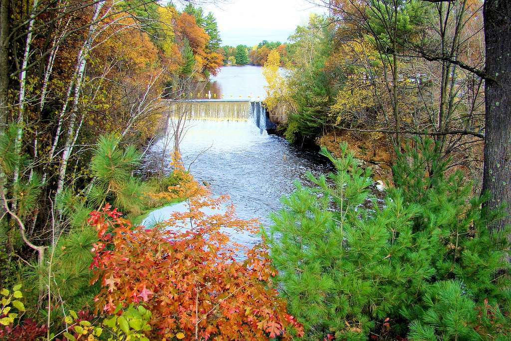 Glen Loch Autumn Colors