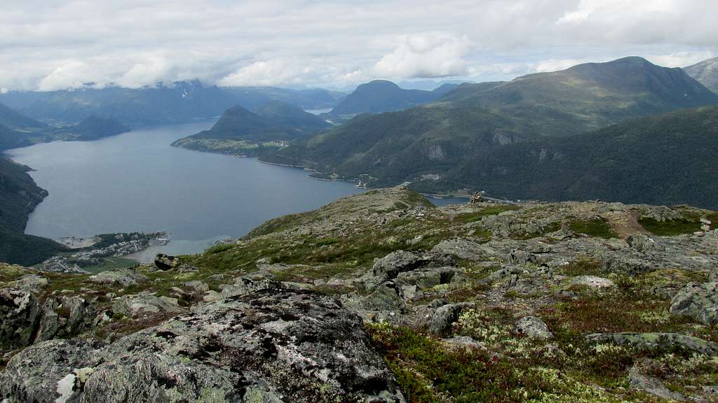 Isfjorden as seen from the Romsdalseggen
