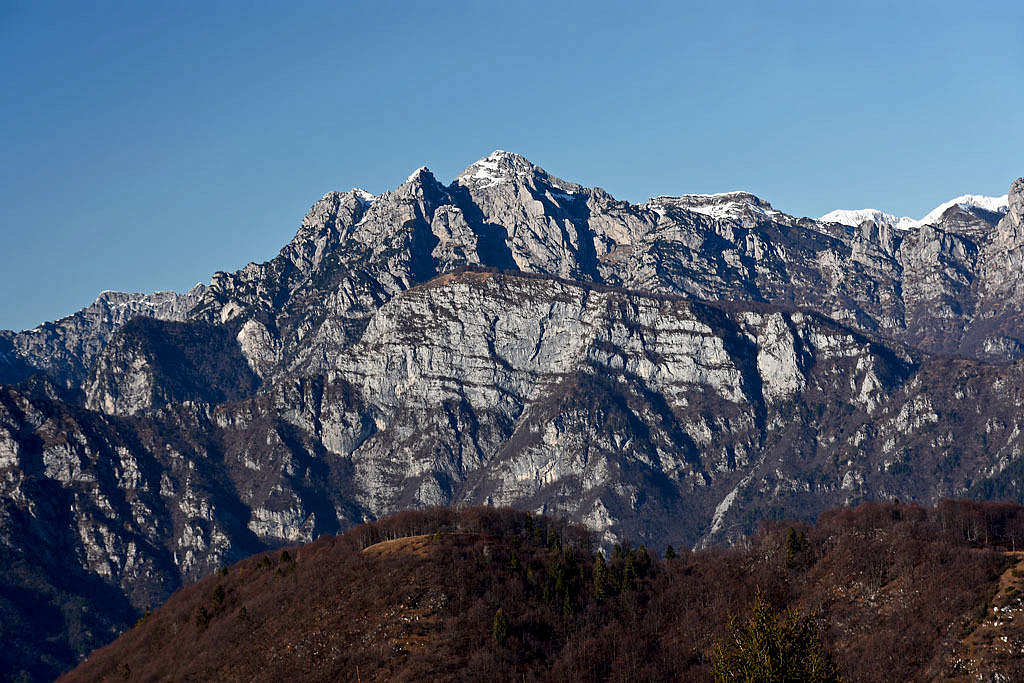 Monte Frascola from Monte Valinis