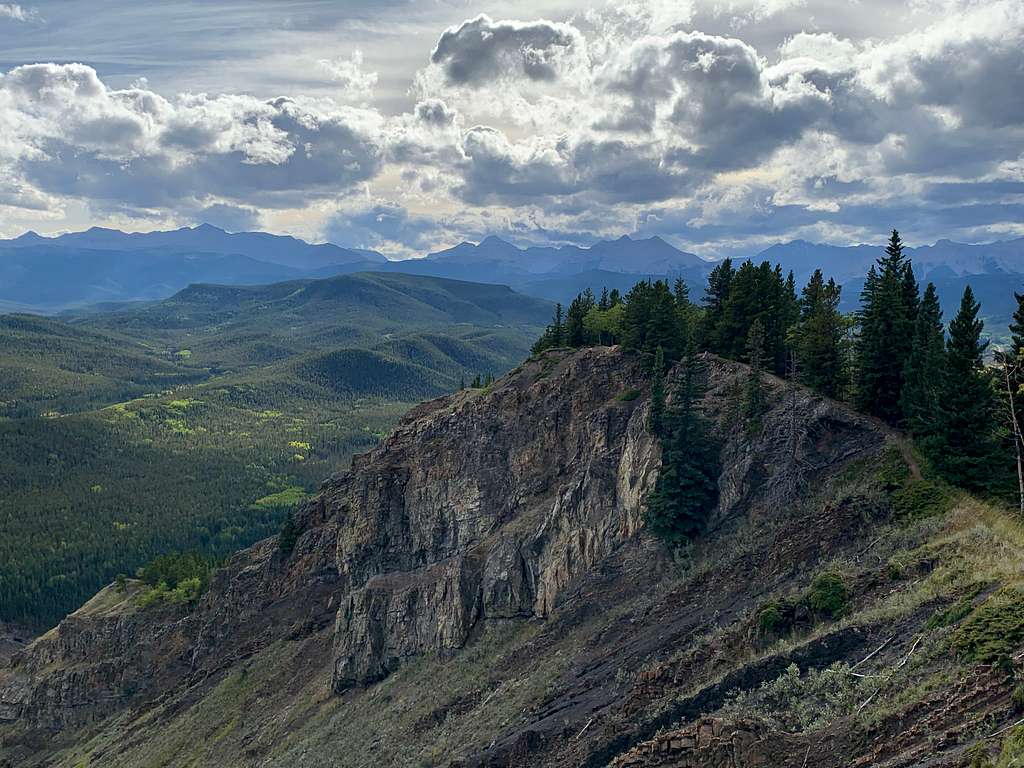 On the lower summit of Windy Point Ridge