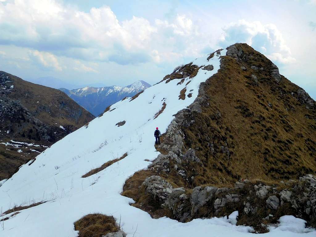 Monte Campellet summit ridge