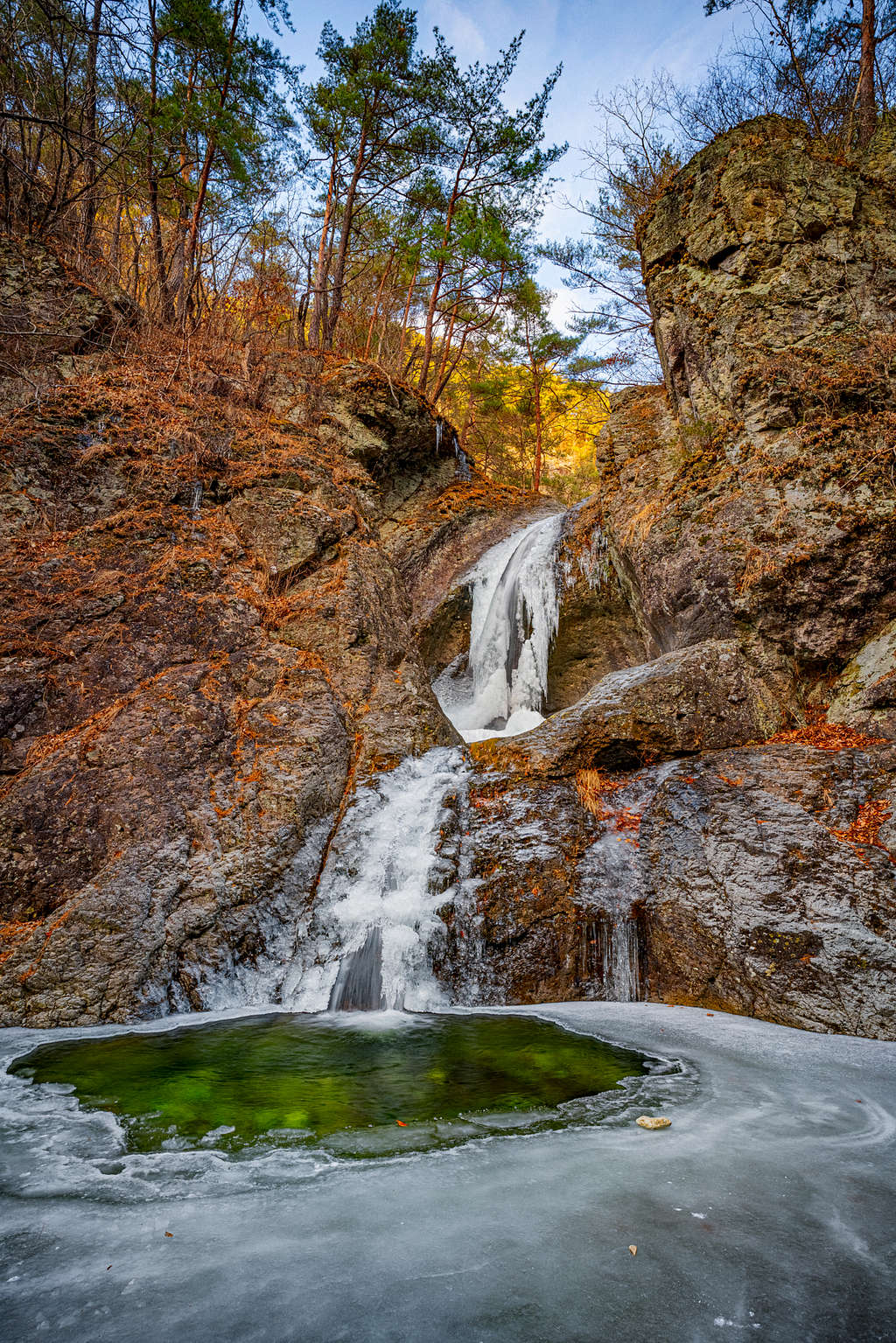 Beautiful waterfalls in Korea's Juwangsan National Park-2