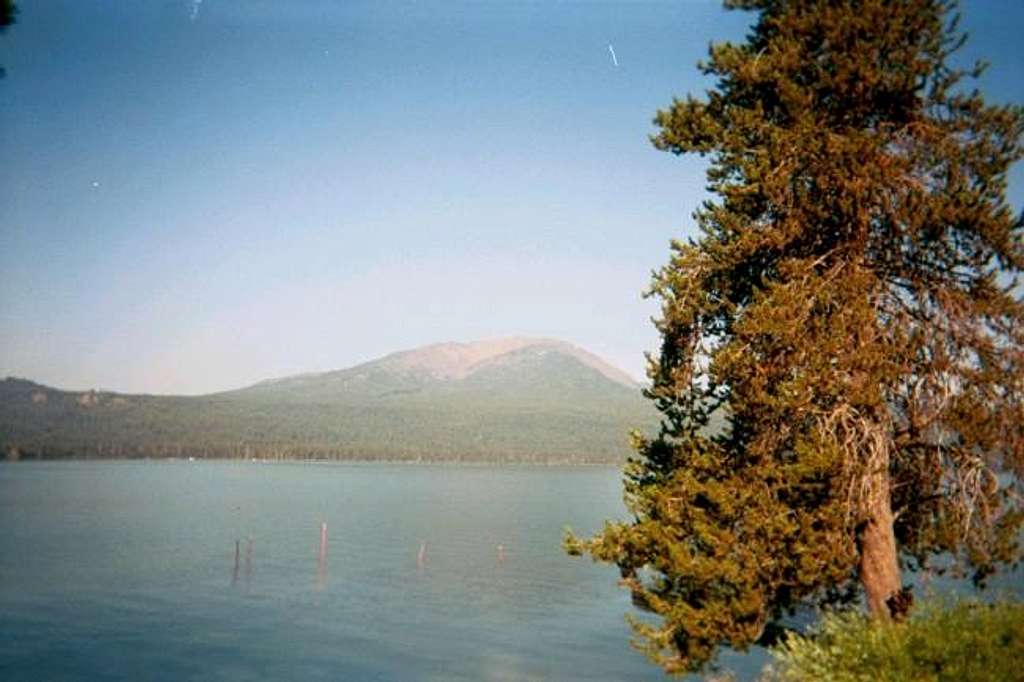 Mt. Bailey from Diamond Lake.