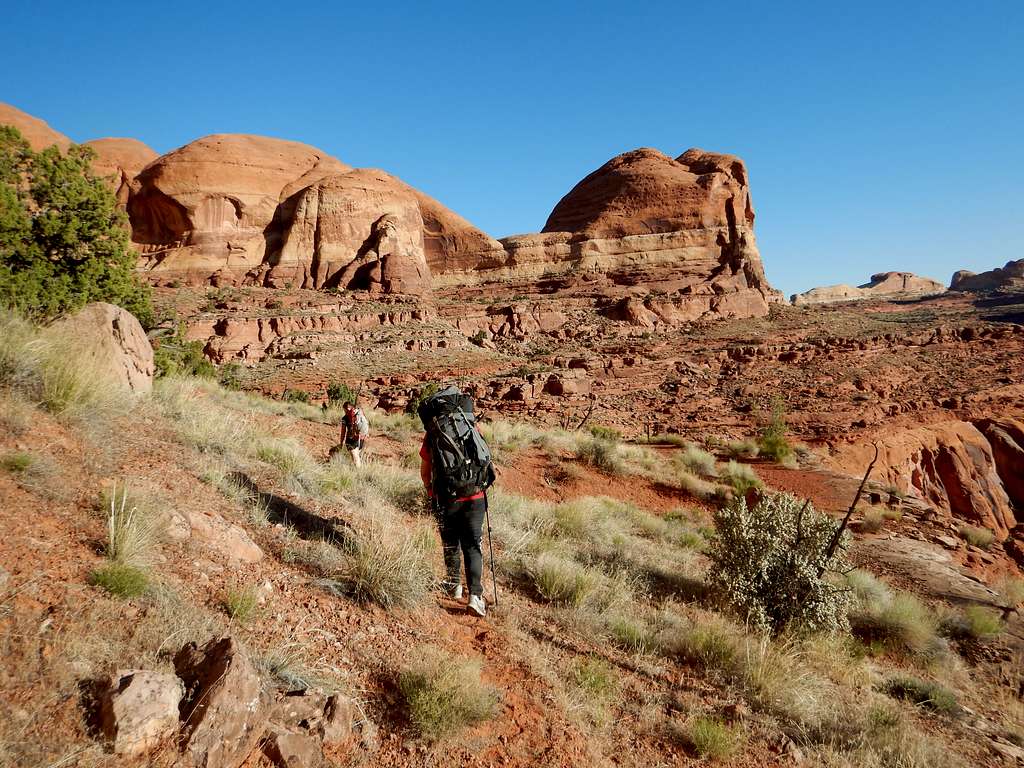 Backpacking the bench above the Escalante River