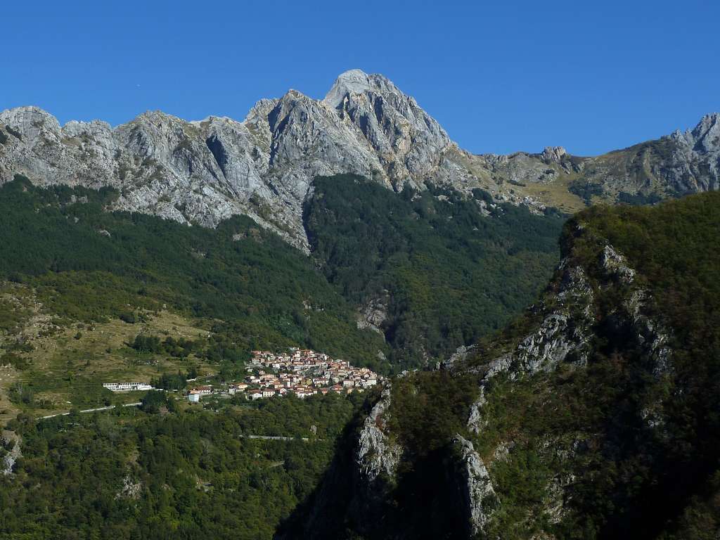 Pizzo d'Uccello and village of Vinca