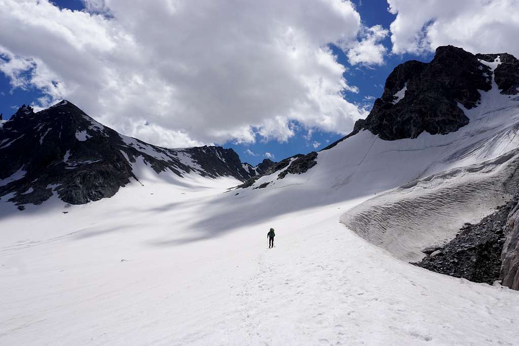 Traversing Dinwoody glacier to get back up and over Bonney Pass - July 2020