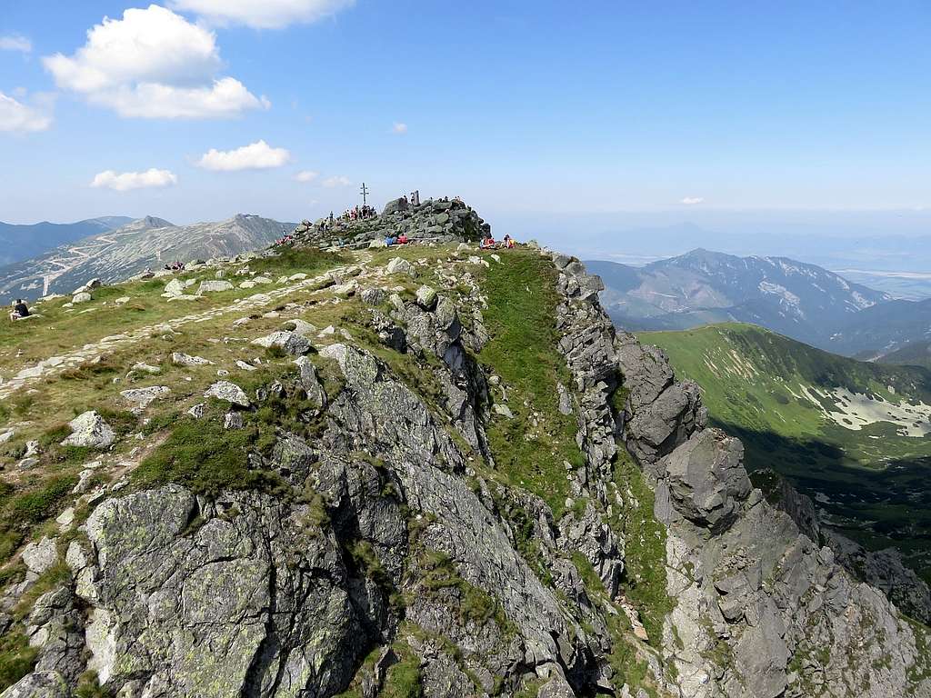 Crowd at the summit of Ďumbier