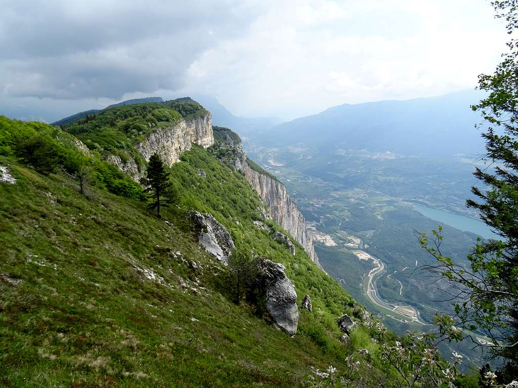 Monte Brento ridgeline