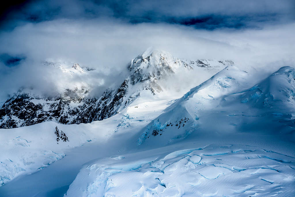 West Buttress (4,886m)