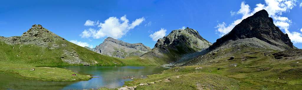 Testa Grigia, Gran Cima and Punta Perrin from Perrin lake