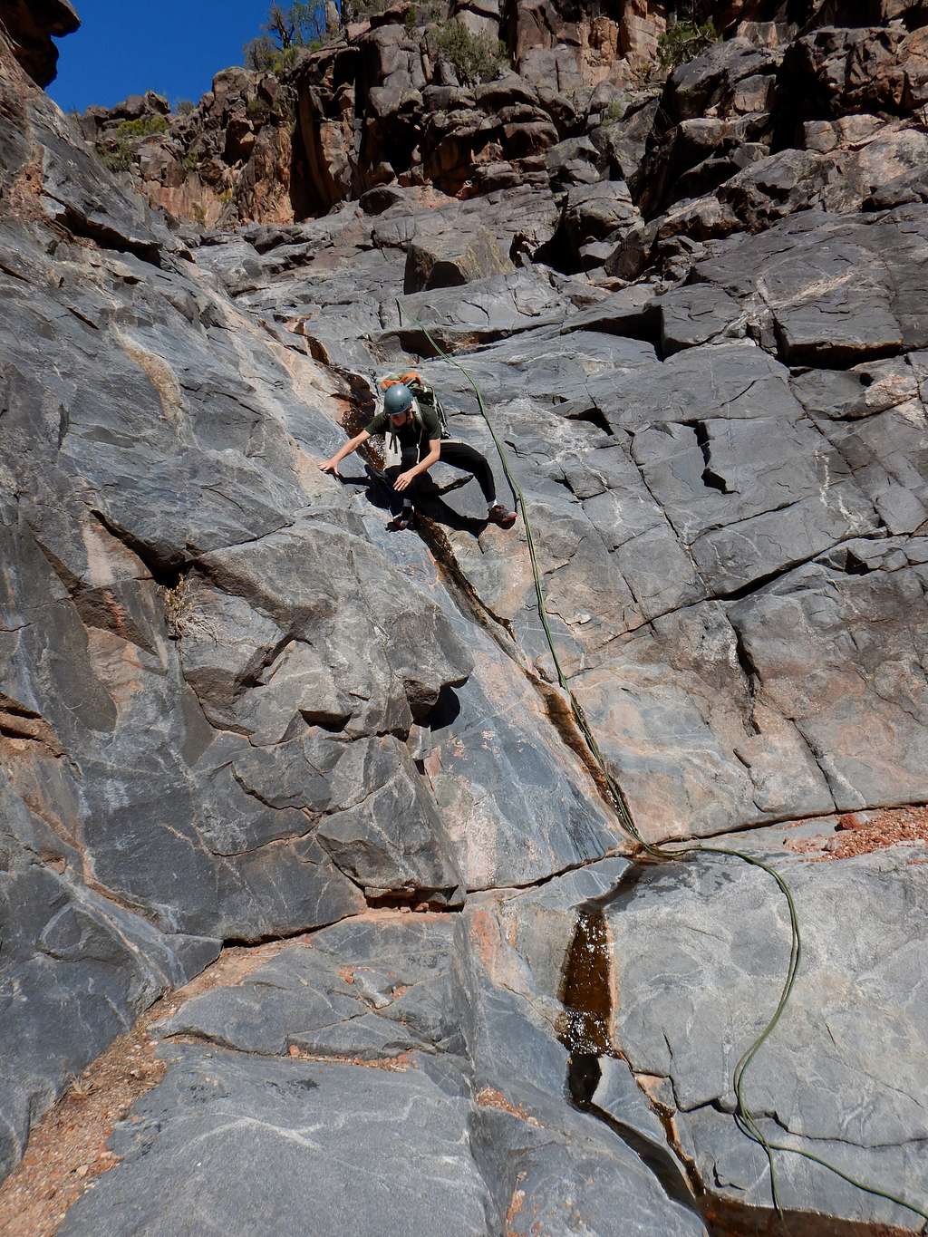 Downclimbing in Columbus Canyon