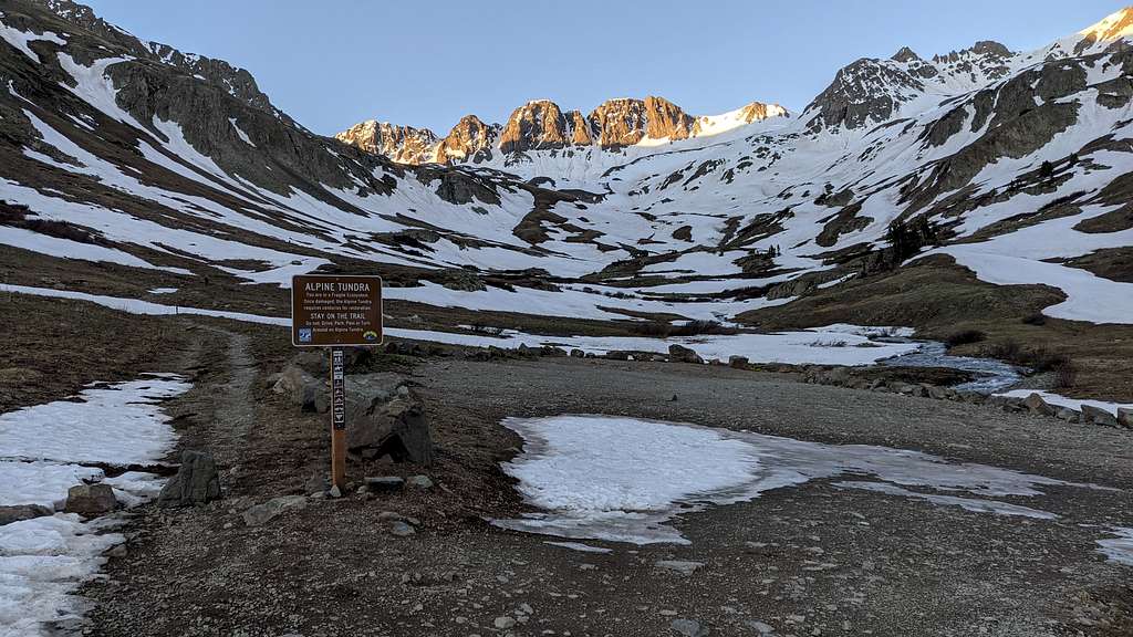 Trailhead Alpine Sign