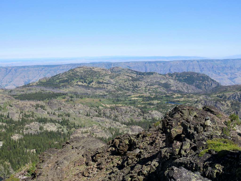 Dry Diggins Lookout and Wall of Hells Canyon