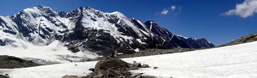 Aiguille de la Grande Sassière and Gliairetta Glacier