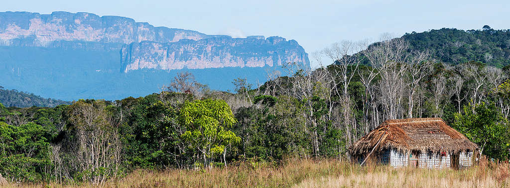 Karumanpaktëi indigenous community