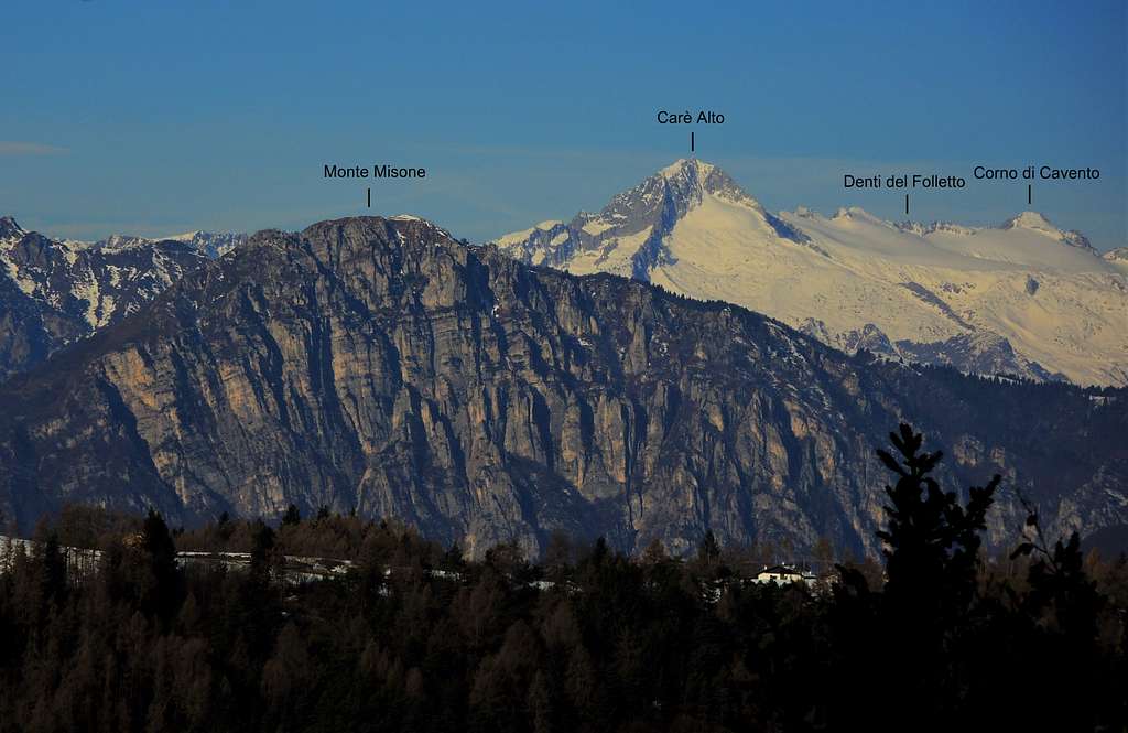 Annotated winter view from Monte Biaena