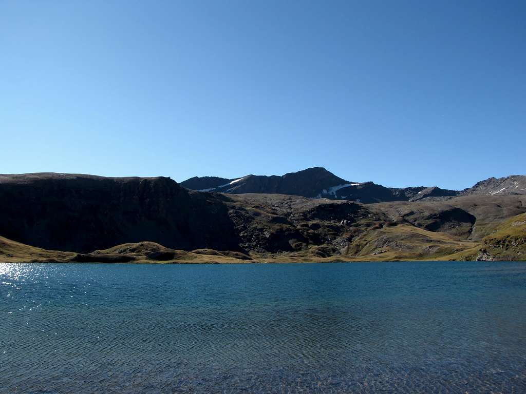 Lago del Miserin and Rosa dei Banchi