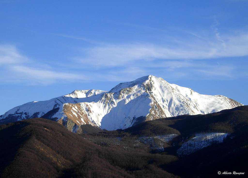 Alpe di Succiso seen from Monte Torricella