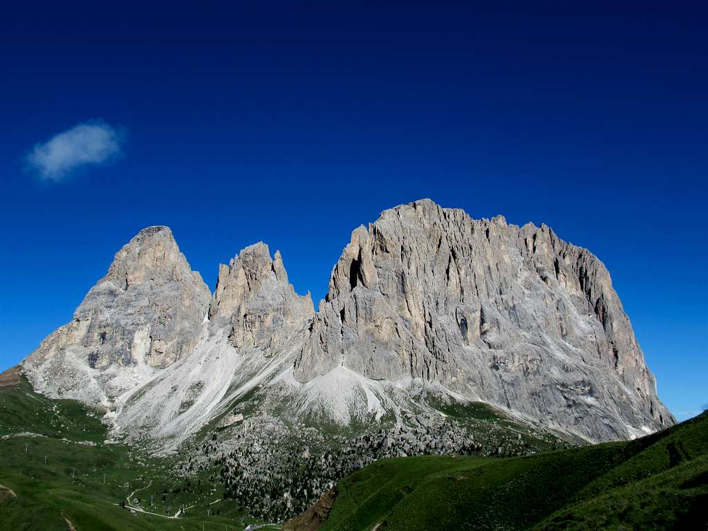 Sassolungo group seen from Passo Sella