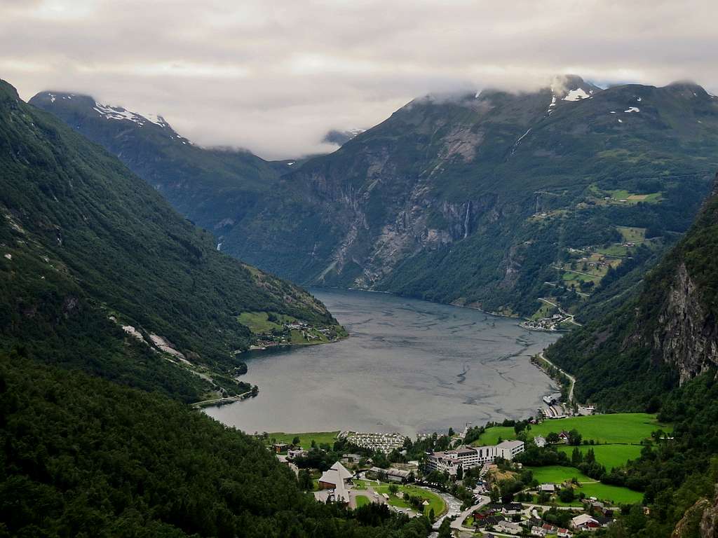 Geiranger with a little zoom