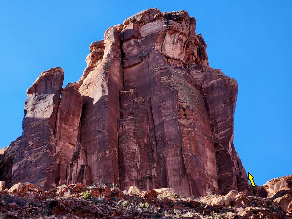 Bond Buttress, most routes are found circumventing right