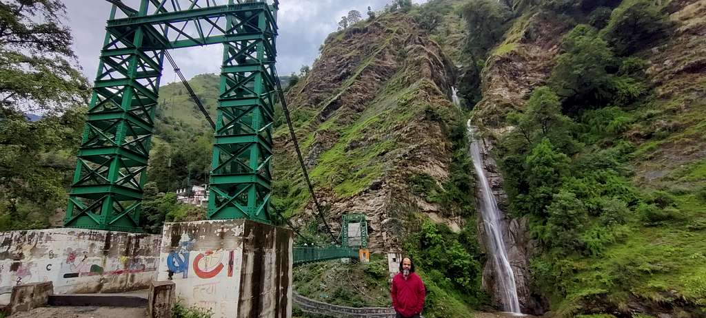 RajibDa at the bridge before Kalpeshwar Temple