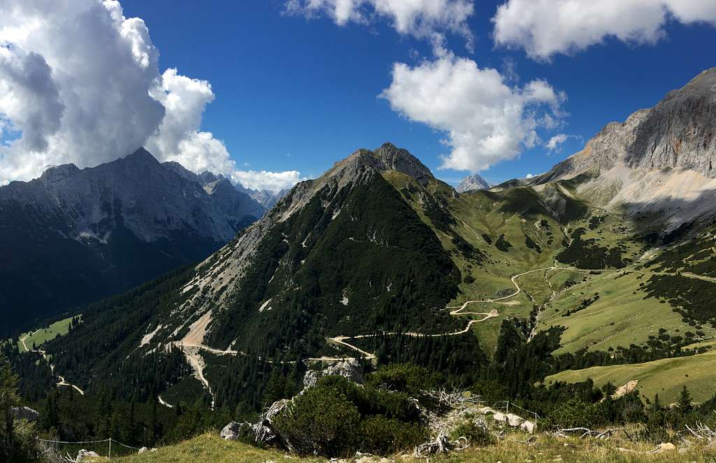 Predigtstuhl (2234m), Wetterstein mountains, Austria