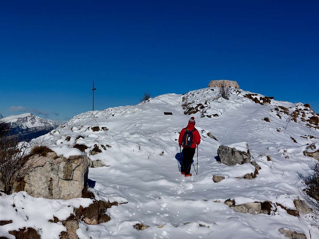 Nearing the summit of Monte Vignola