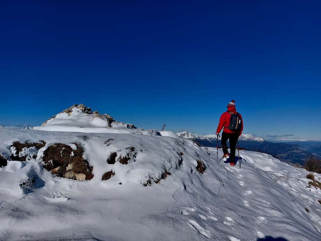 Reaching the summit of Monte Vignola