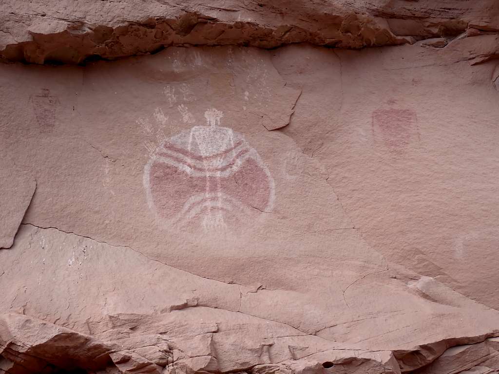 Pictographs along Chinle Creek