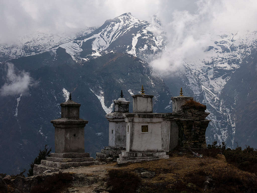 Memorials in Syangboche