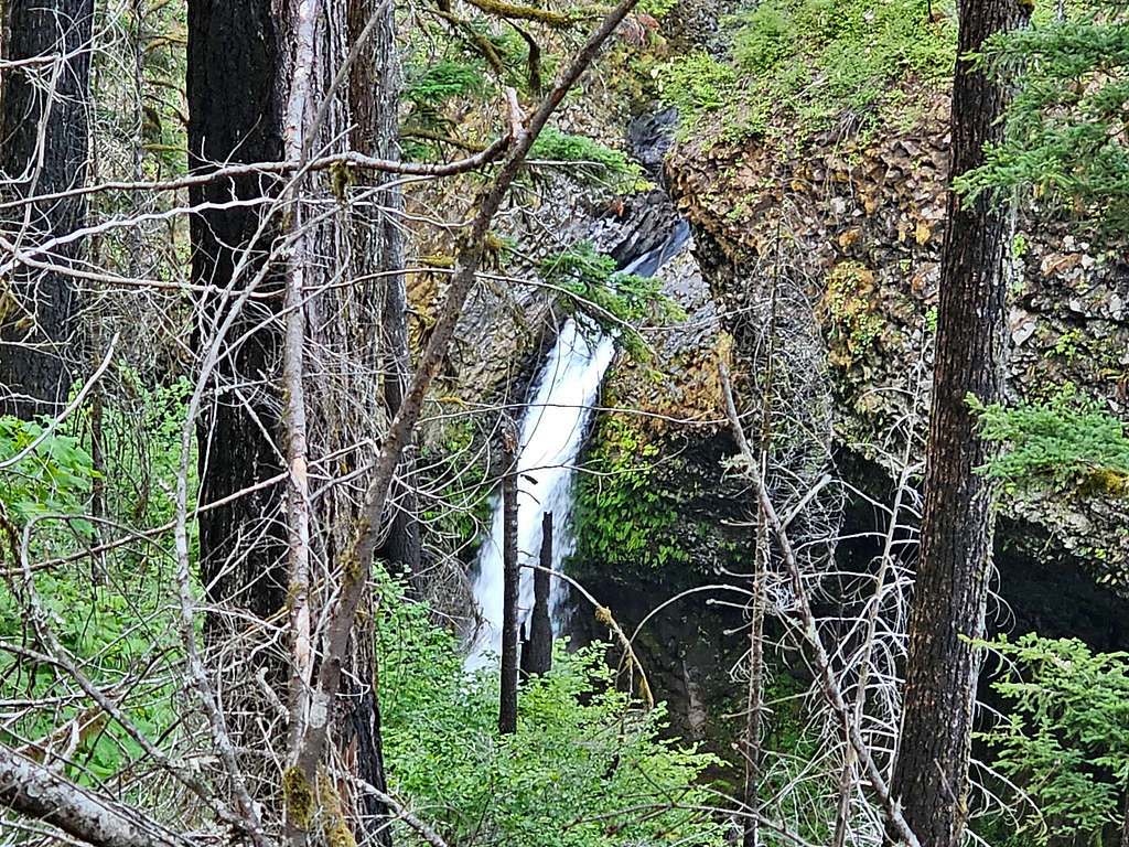 Metlako Falls