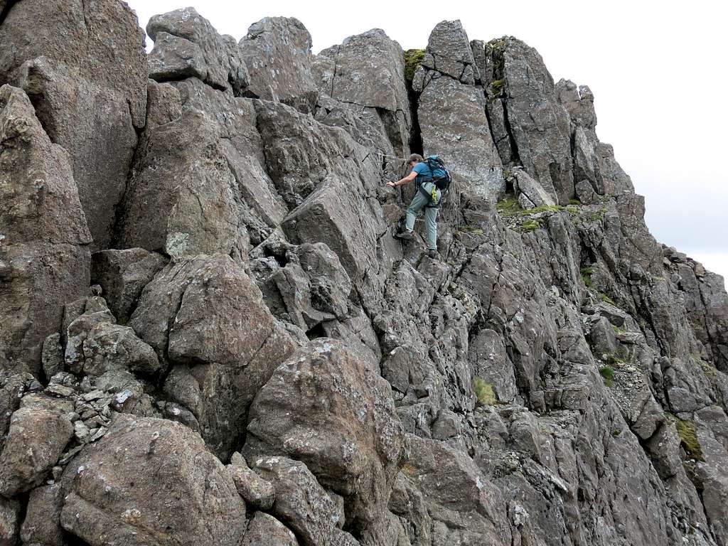 Penelope scrambling near the summit of Sgurr nan Gillean via Pinnacle Ridge