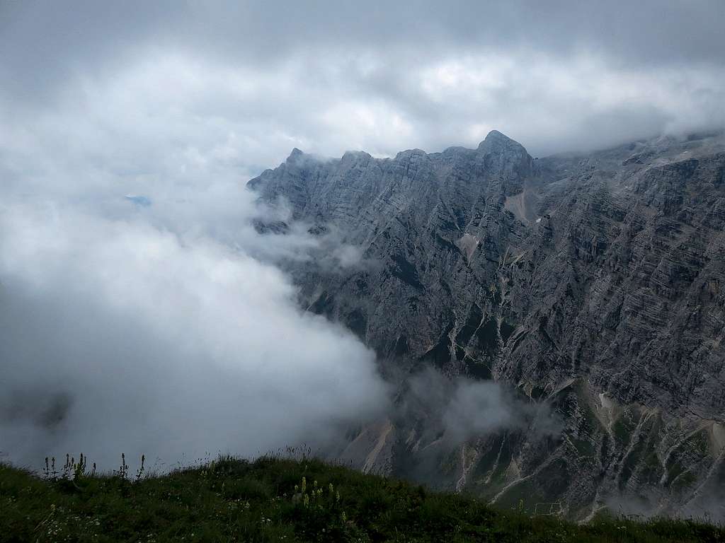 Clouds above Vrata Valley