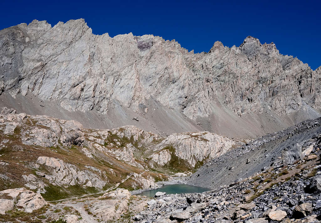 'Lac Long de Chambeyron (2782m) and the Aiguille(s) de Chambeyron (3412m)
