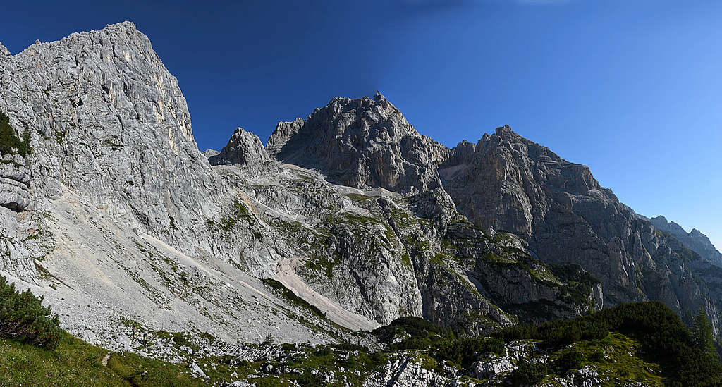 Skrlatica group from the S ascent route