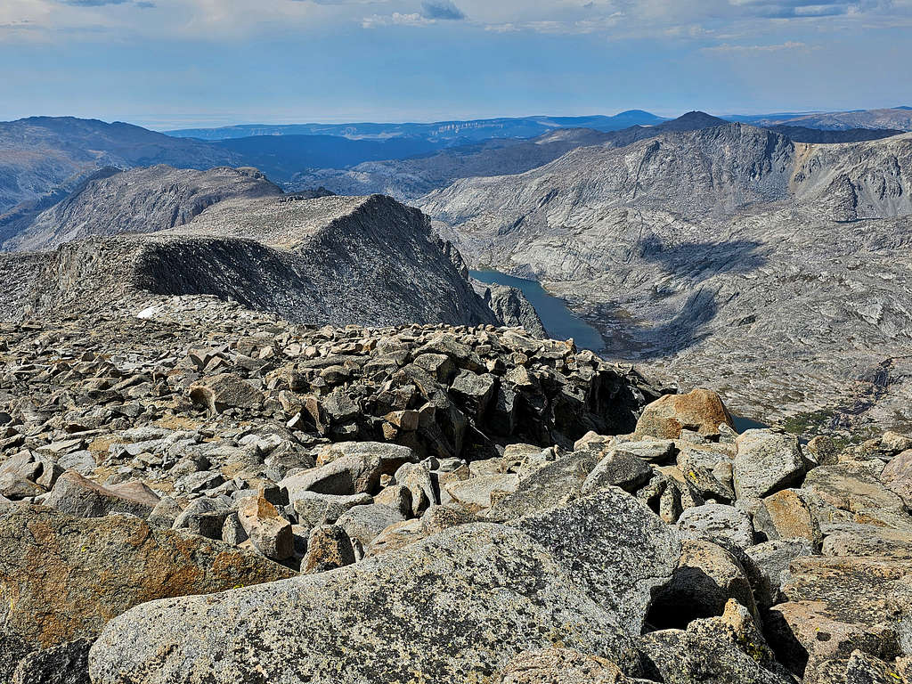 Down Cloud Peak's ridgeline, Elk Mtn and Point 12059 ft