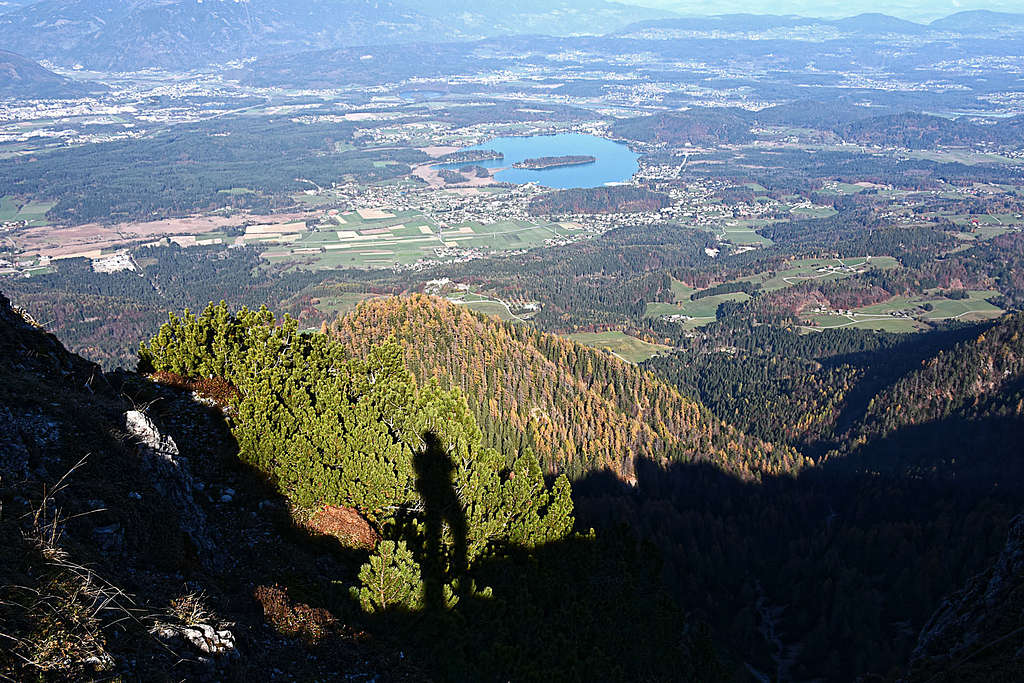 Faaker See from Kresisce / Schwarzkogel