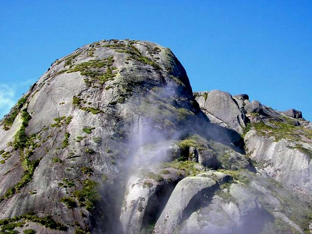 Pedra do Sino from Neblina...