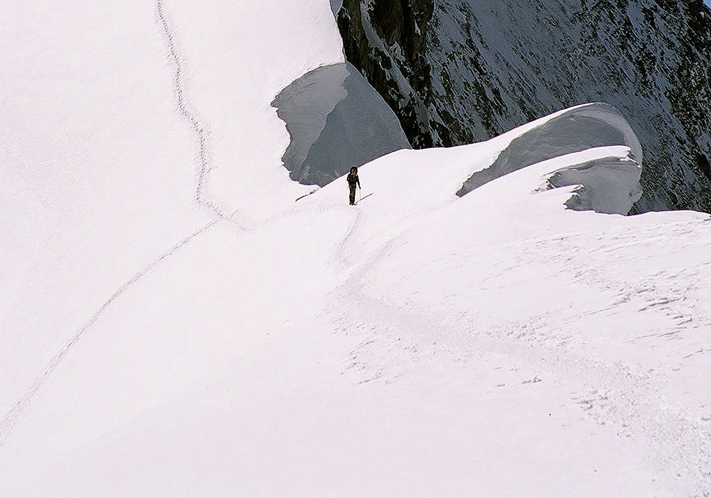 Passing the saddle of Khan Tengri