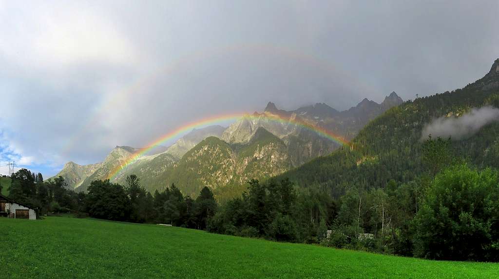 A miracle in Vicosoprano : Photos, Diagrams & Topos : SummitPost