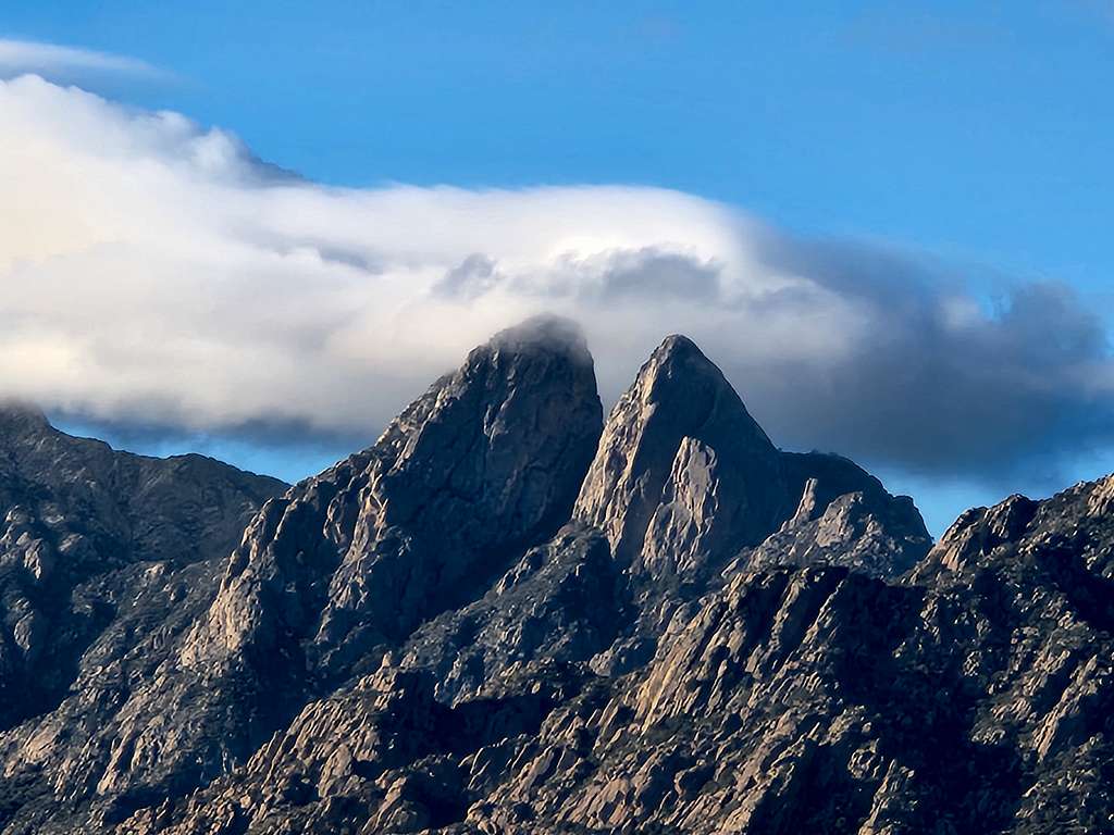 North Rabbit Ear on the Right : Photos, Diagrams & Topos : SummitPost