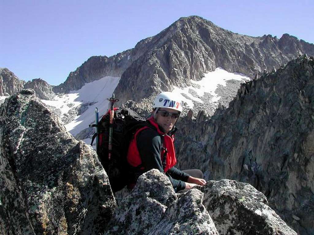 Edge of LLOSAS , massif ANETO