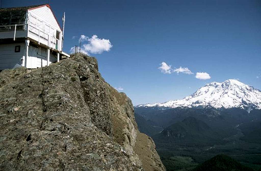 The High Rock lookout and Mt....