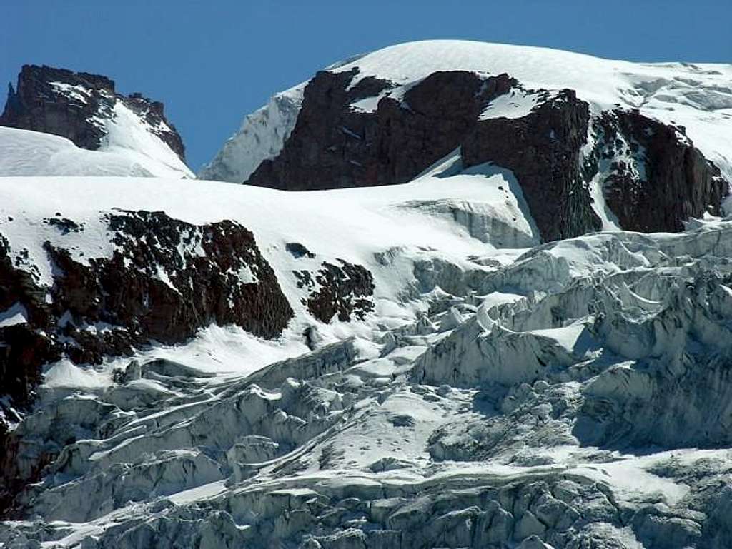 La punta di Ceresole (3777 m)...