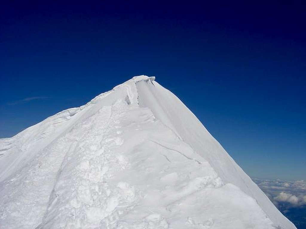 Mönch, the summit ridge (July...