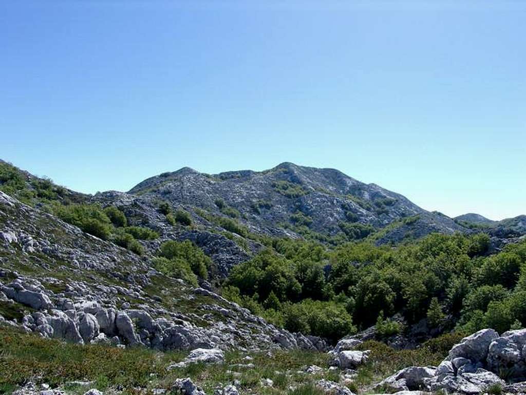  Kimet peak (1536 m) the...