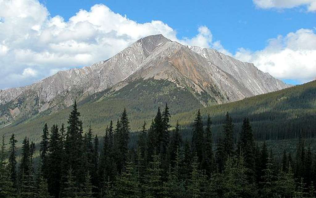 Mount Engadine (2,970 metres)...