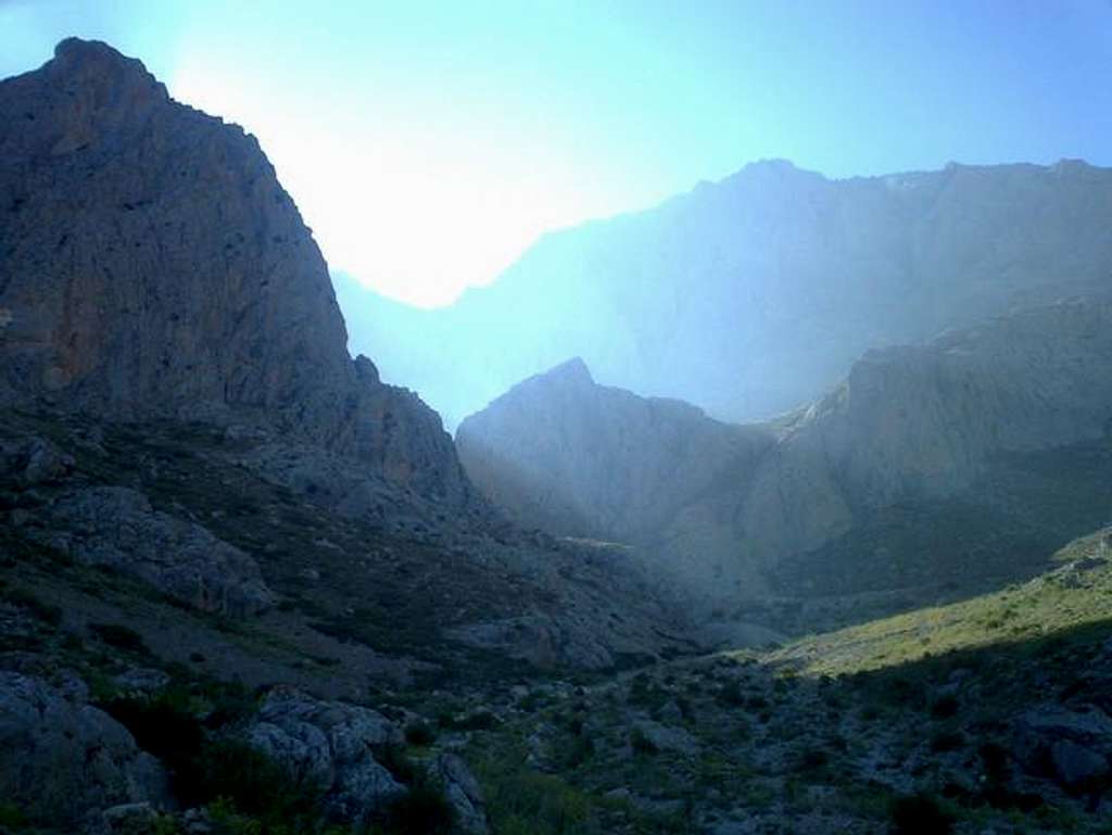 Entrance of Narpuz Gorge from...