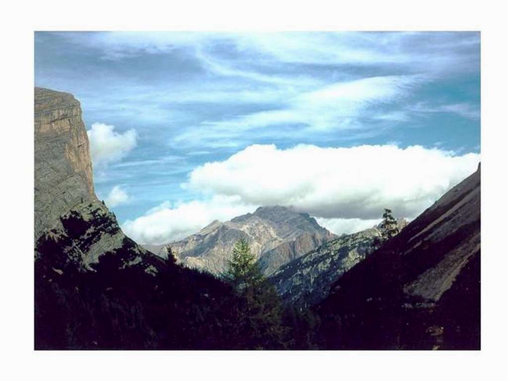 A W view of Monte Cristallo...